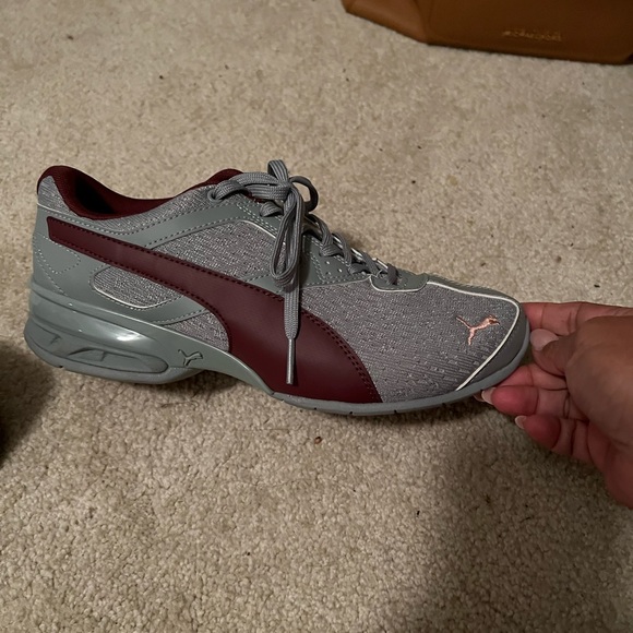 Puma sneakers excellent used condition - Picture 6 of 9